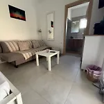 Venias Place 아파트