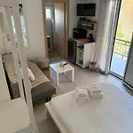 Venias Place 아파트