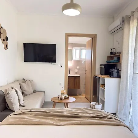 Venias Place